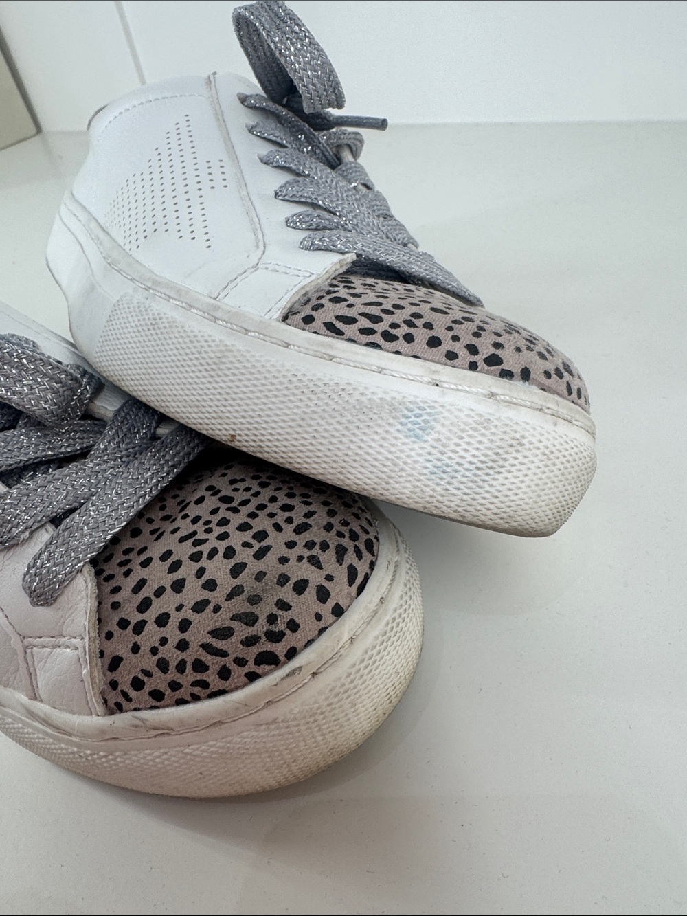 Universal Thread shoes - Picture 8 of 8